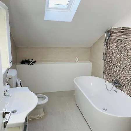 Comfort & Style 2nd Floor Apartman